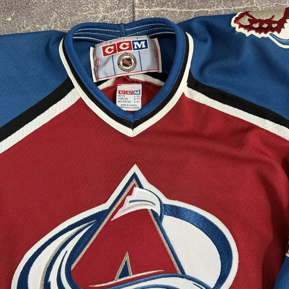 Boy's Vintage 90's CCM Colorado Avalanche Home Maroon Blue Jersey Sz Youth XL